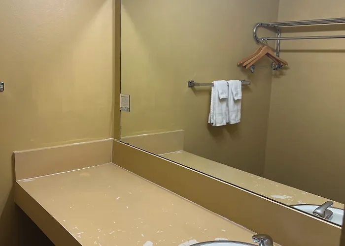 Studio Lodge Laramie Hotel 2*